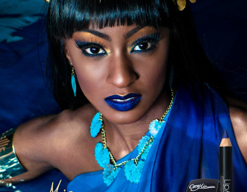 Caramia-Queen_Blue